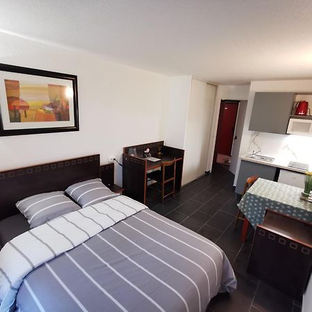 Appart Hotel La Defense Курбьовоа Екстериор снимка