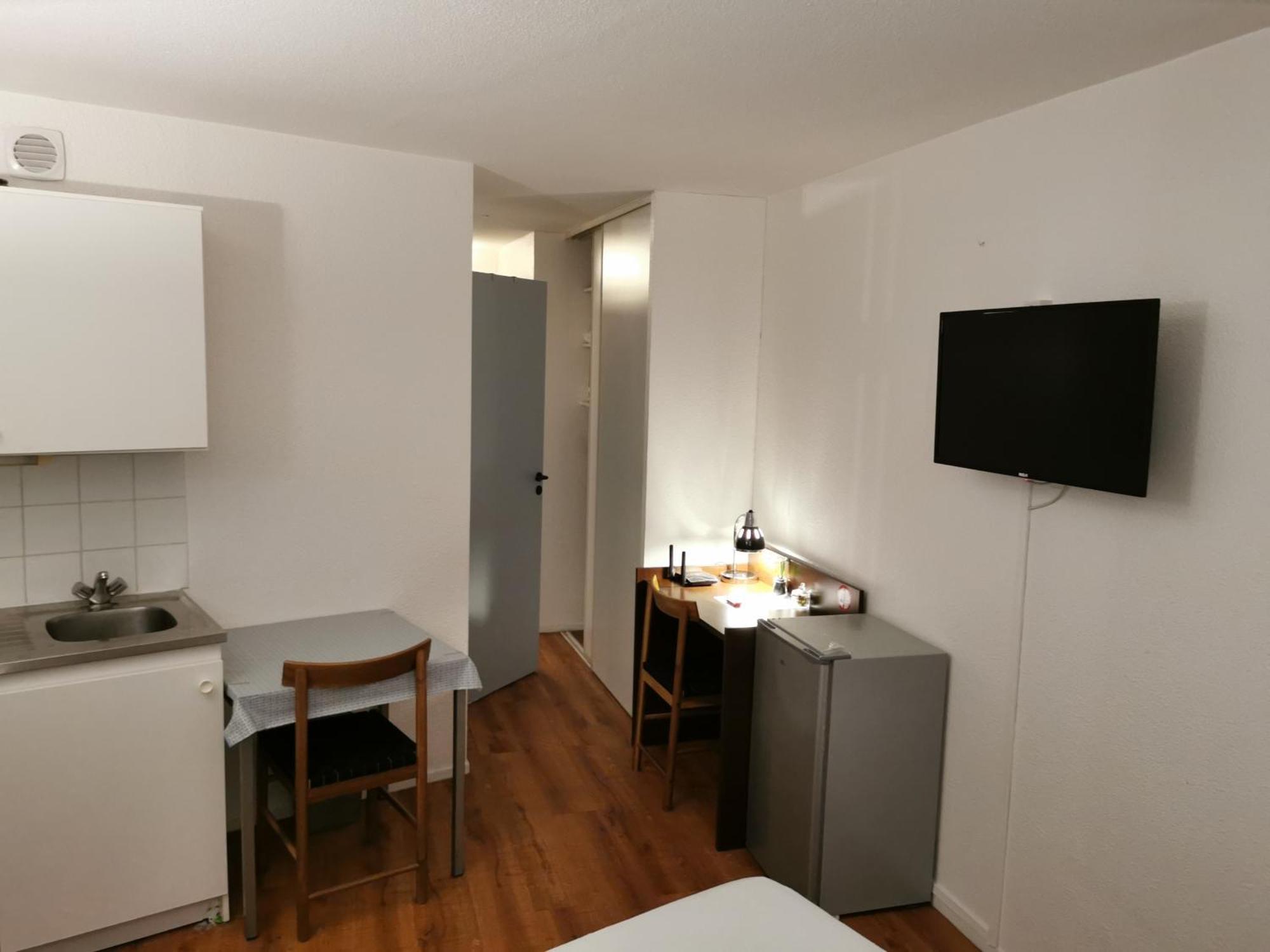 Appart Hotel La Defense Курбьовоа Екстериор снимка