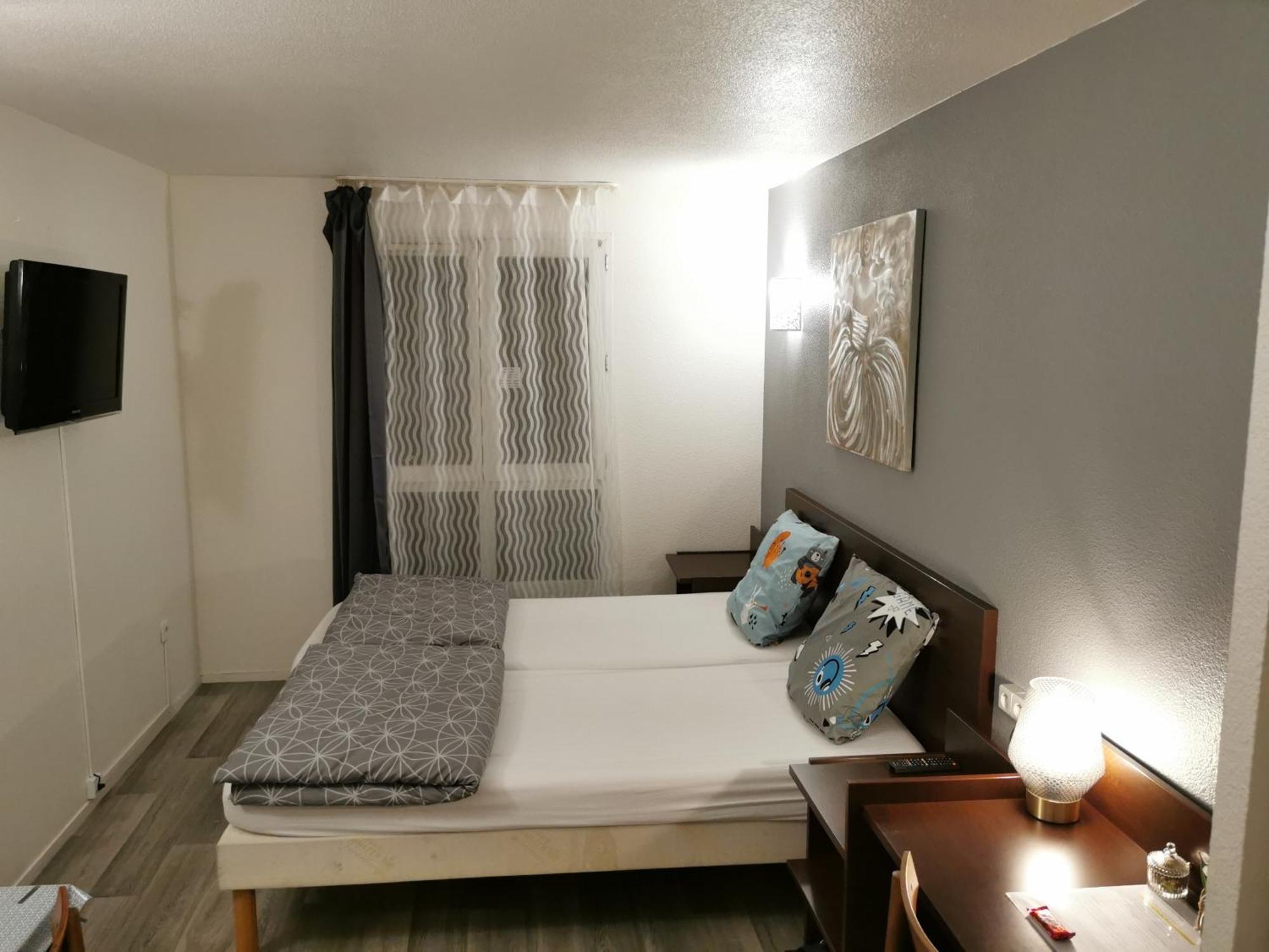 Appart Hotel La Defense Курбьовоа Екстериор снимка