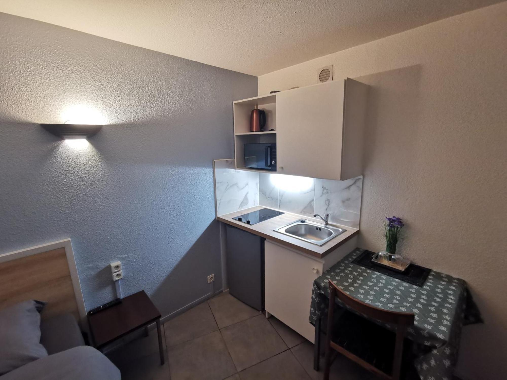 Appart Hotel La Defense Курбьовоа Екстериор снимка