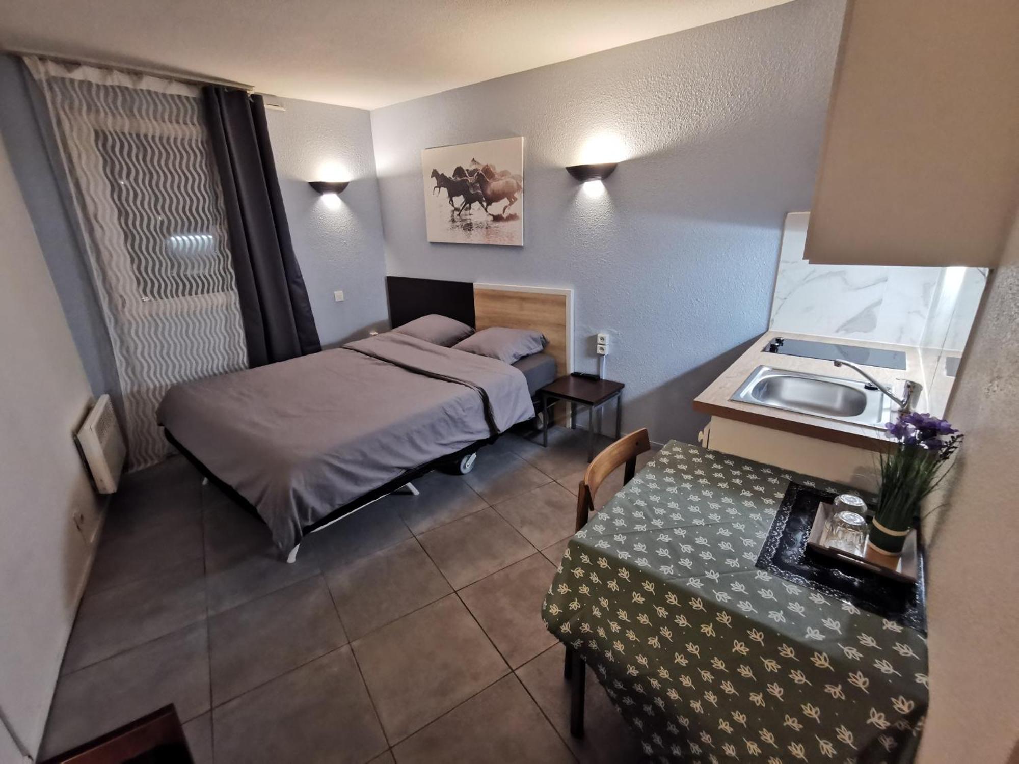 Appart Hotel La Defense Курбьовоа Екстериор снимка