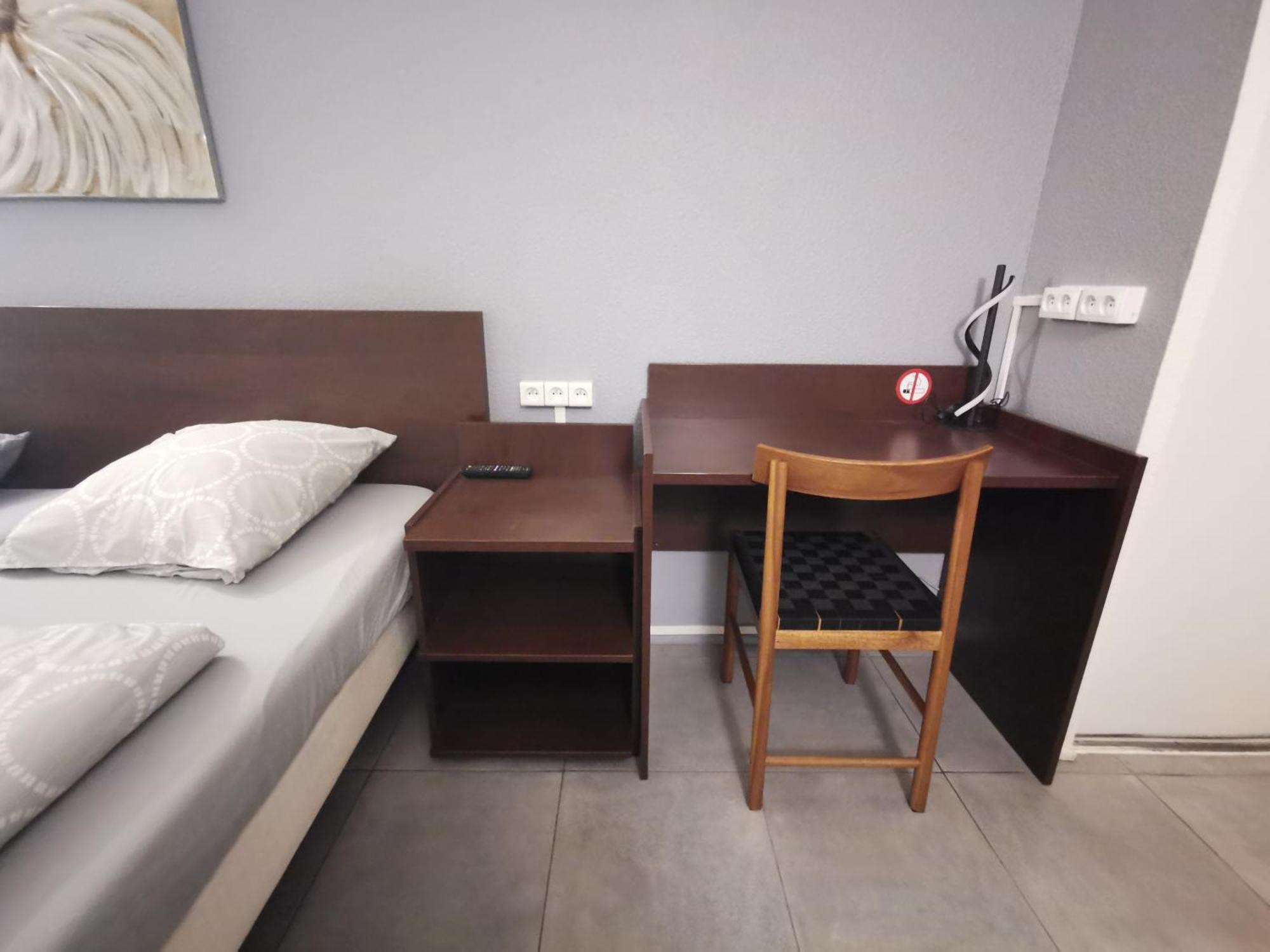Appart Hotel La Defense Курбьовоа Екстериор снимка