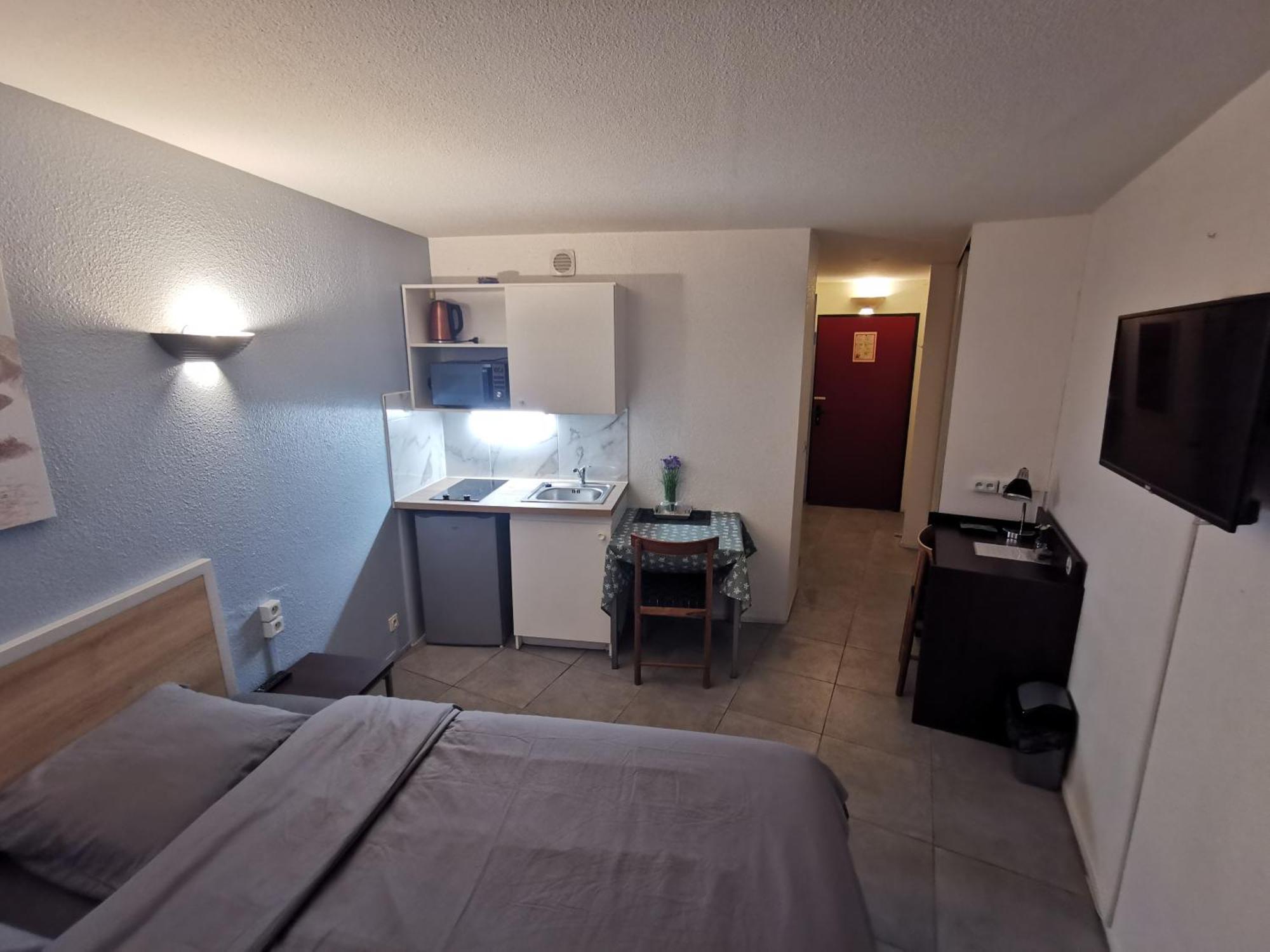 Appart Hotel La Defense Курбьовоа Екстериор снимка