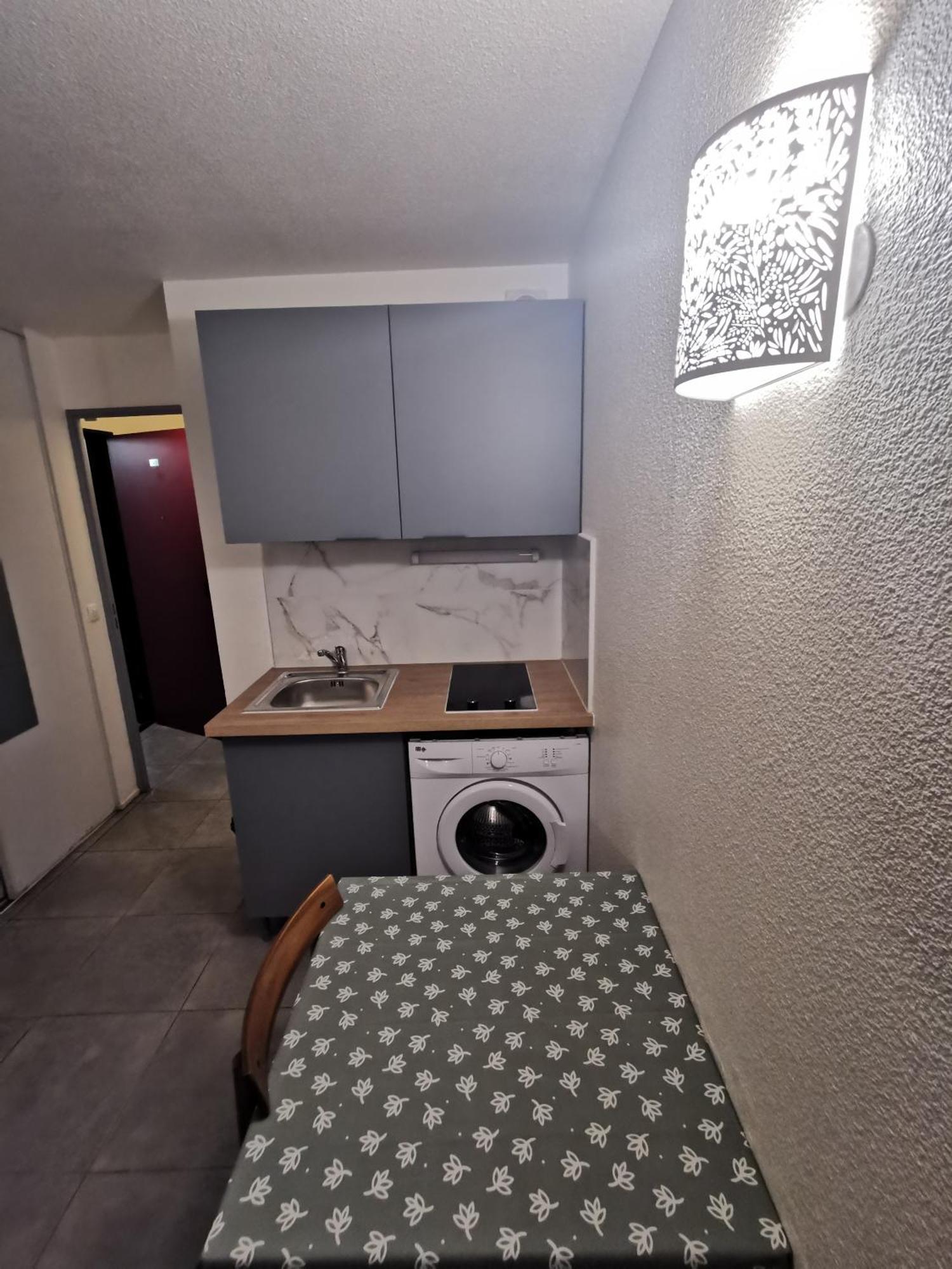 Appart Hotel La Defense Курбьовоа Екстериор снимка